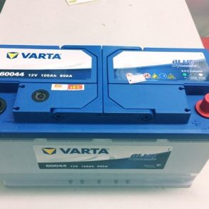 Ắc quy ô tô Varta 60044 khô (12v - 100ah)